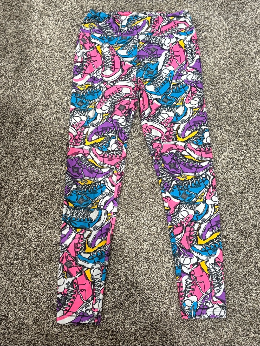 LuLaRoe Converse/Chuck Taylor print leggings women’s one size